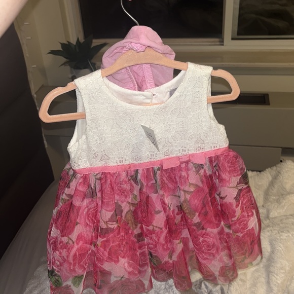 Floral formal dress - Picture 3 of 3